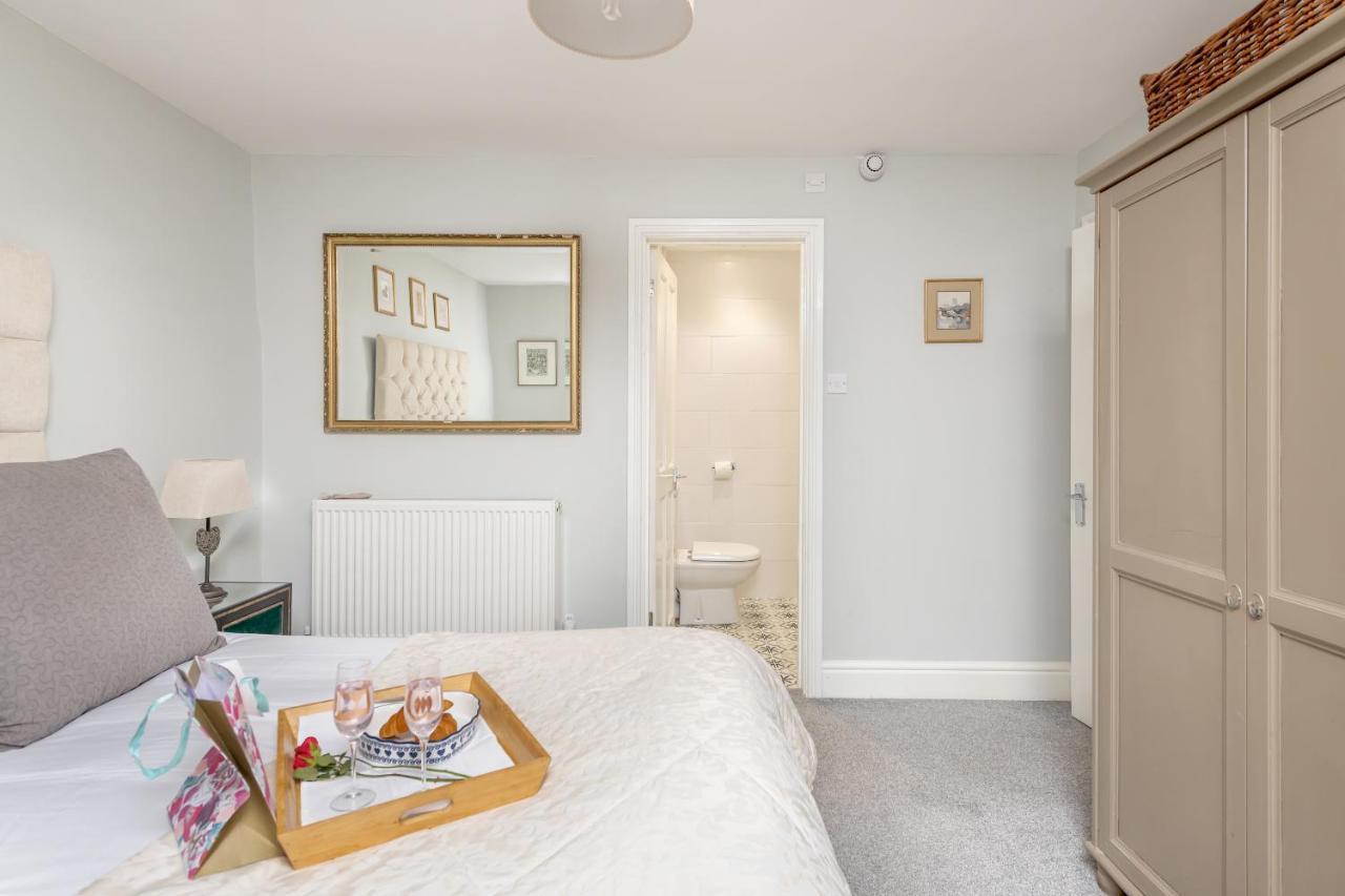 Gorgeous Garden Apartment Bath Esterno foto